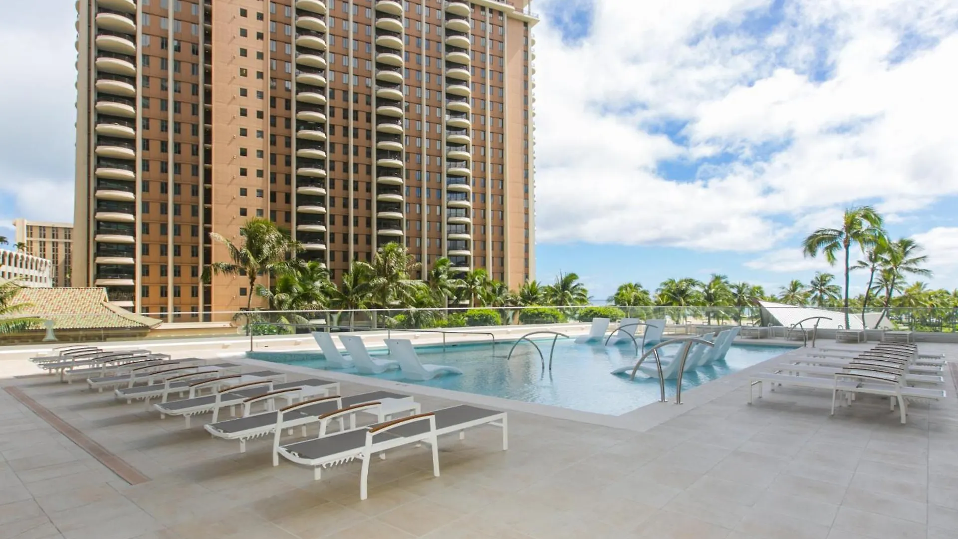 דירות הונולולו Ilikai Tower 1027